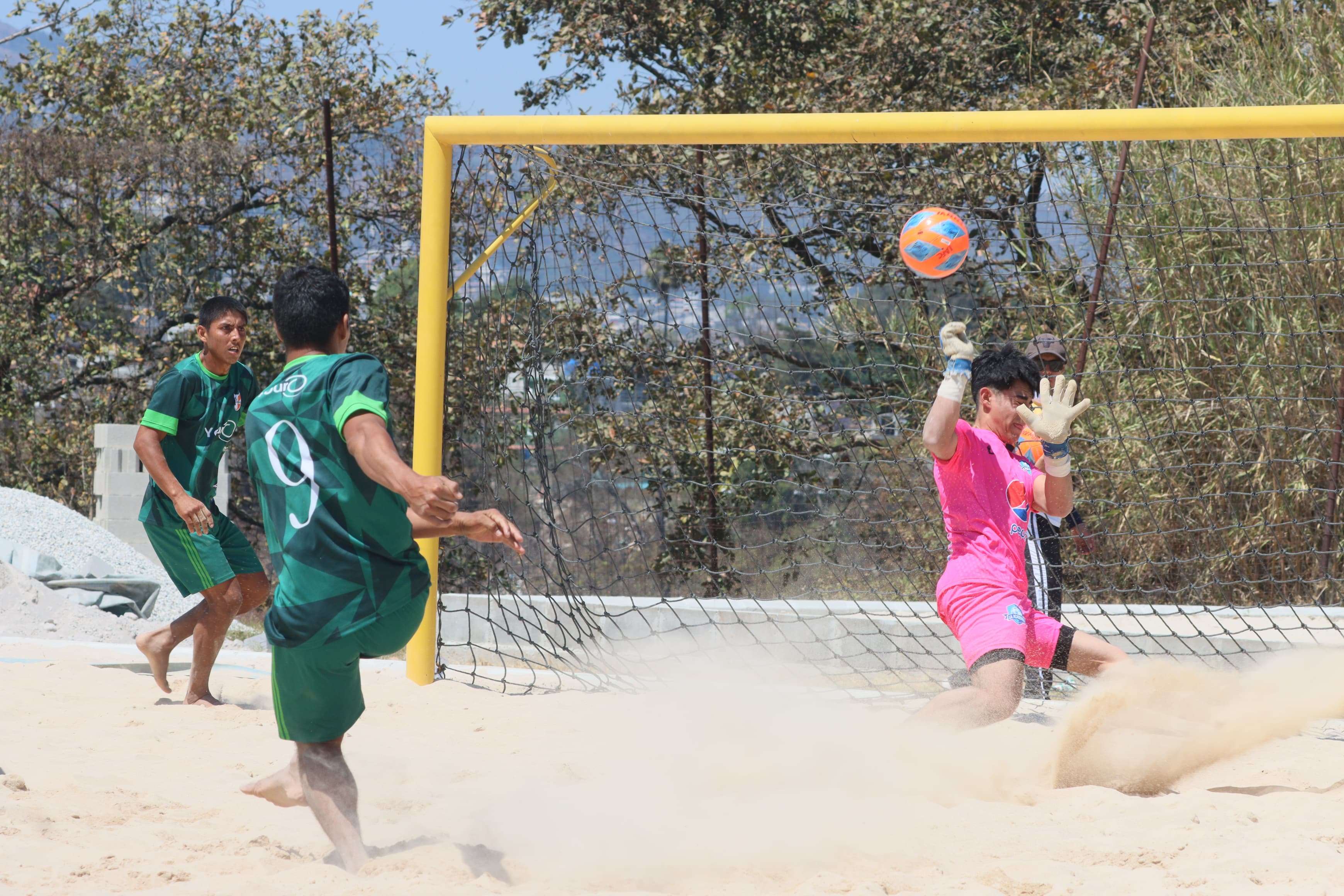 Pioneros vs La Academia Futplaya 2024
