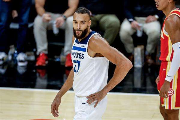 La NBA anunció este domingo una multa de 100.000 dólares a Rudy Gobert (Minnesota Timberwolves)