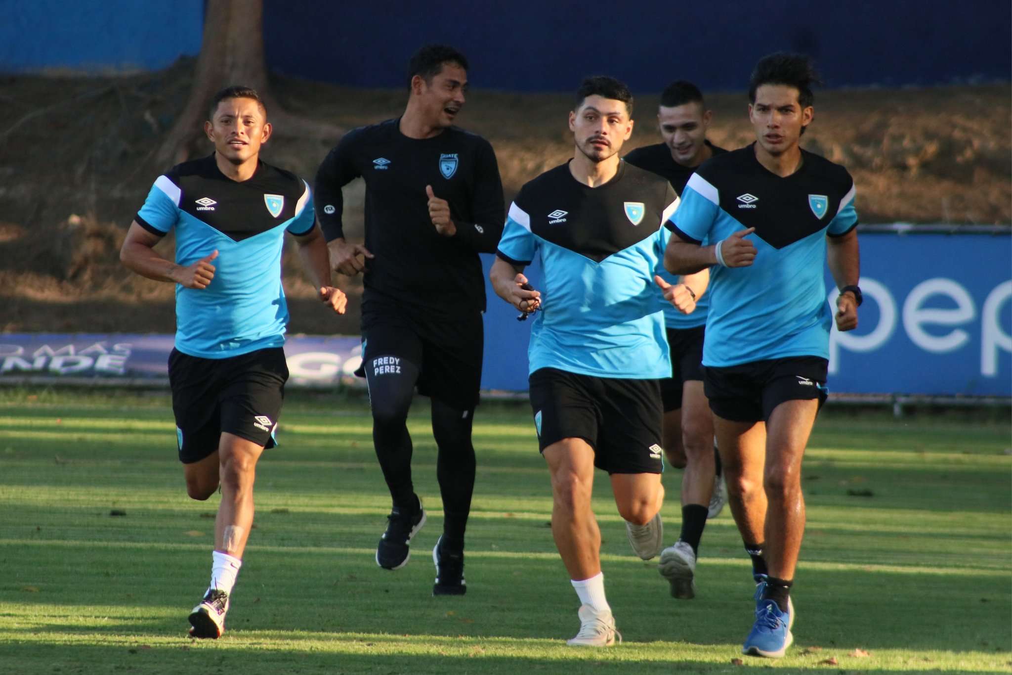 Jesús Chucho López en el entreno del lunes con la Selección de Guatemala