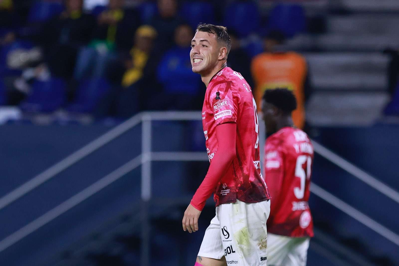 Independiente del Valle y Aucas empataron 1-1 y, si bien el primero de ellos tiene la mejor cuantía en la tabla provisional, Emelec podría apoderarse del liderato en Ecuador, en solitario, si gana el partido de este lunes ante Orense.