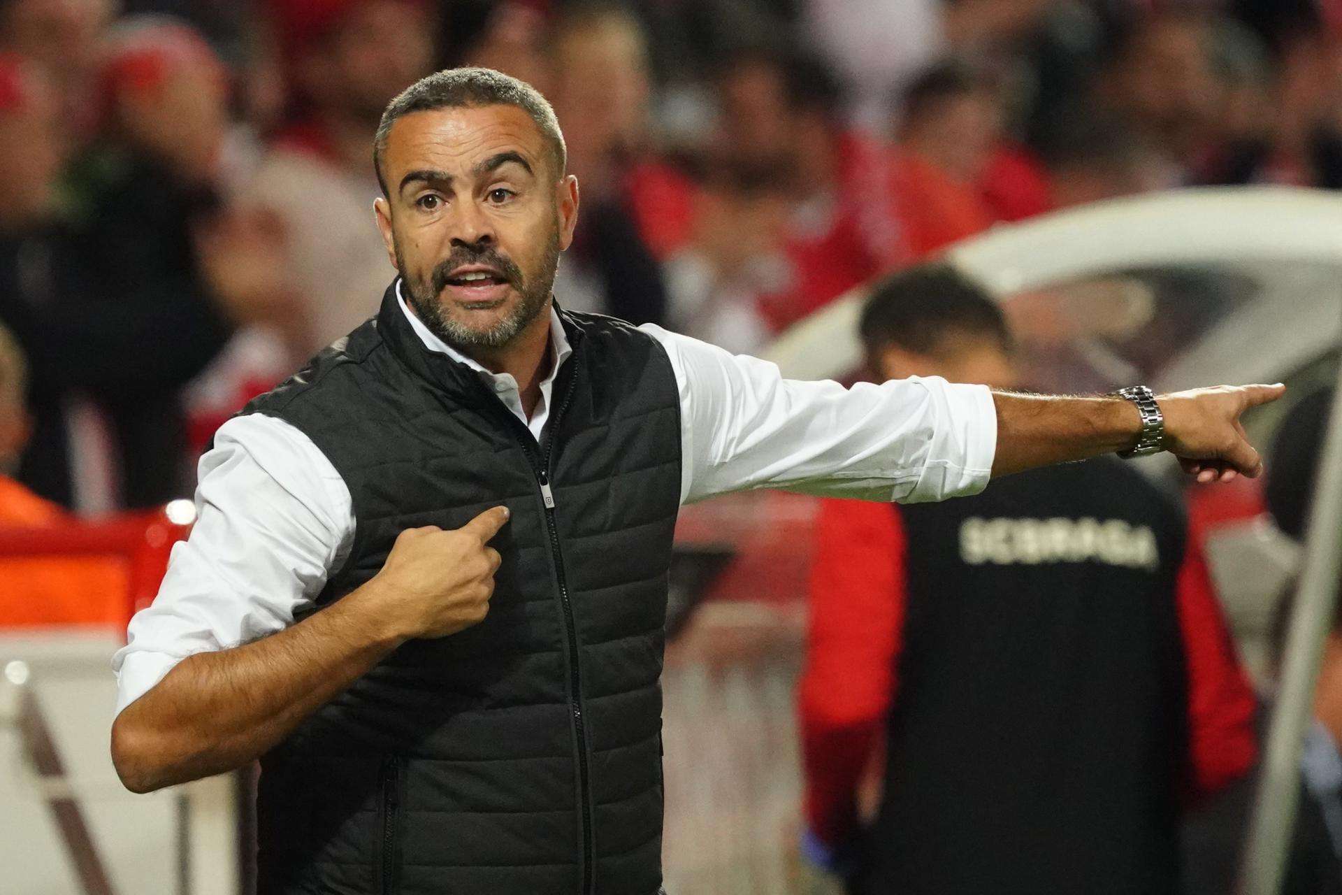 Artur Jorge firma por dos temporadas con el Botafogo