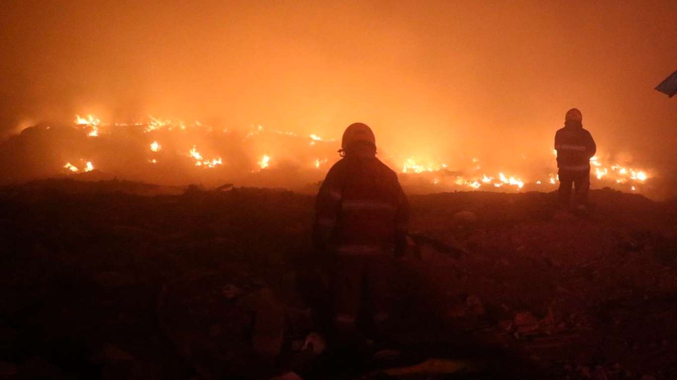 Incendio vertedero Villa nueva