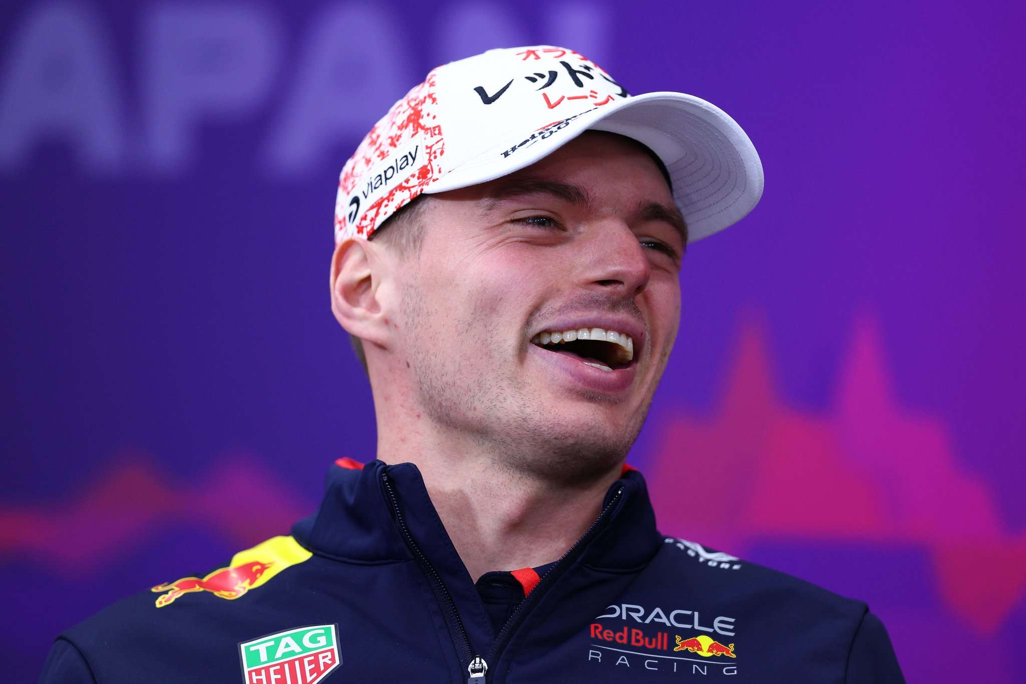 Verstappen gana en Japón