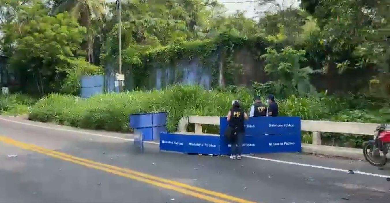 Muere motorista al chocar en km 164.5 Cuyotenango, Suchitepéquez