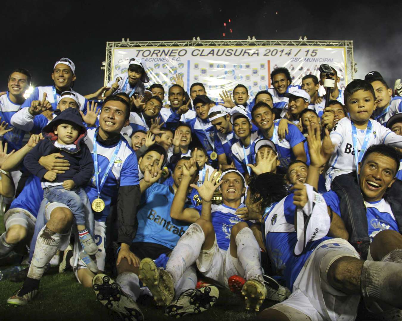 Comunicaciones Hexacampeón
