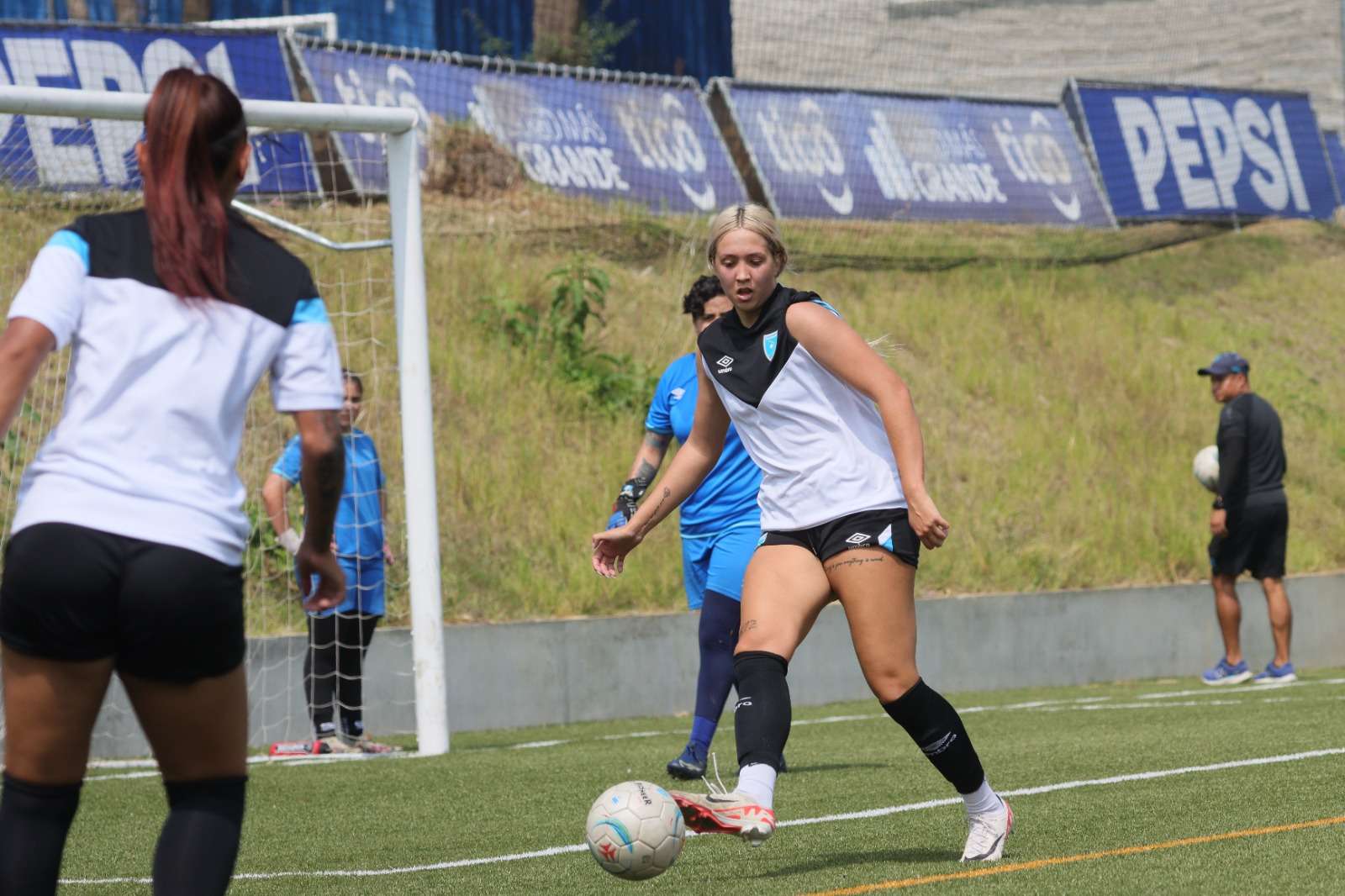 Selección Femenina de Guatemala previa Chile