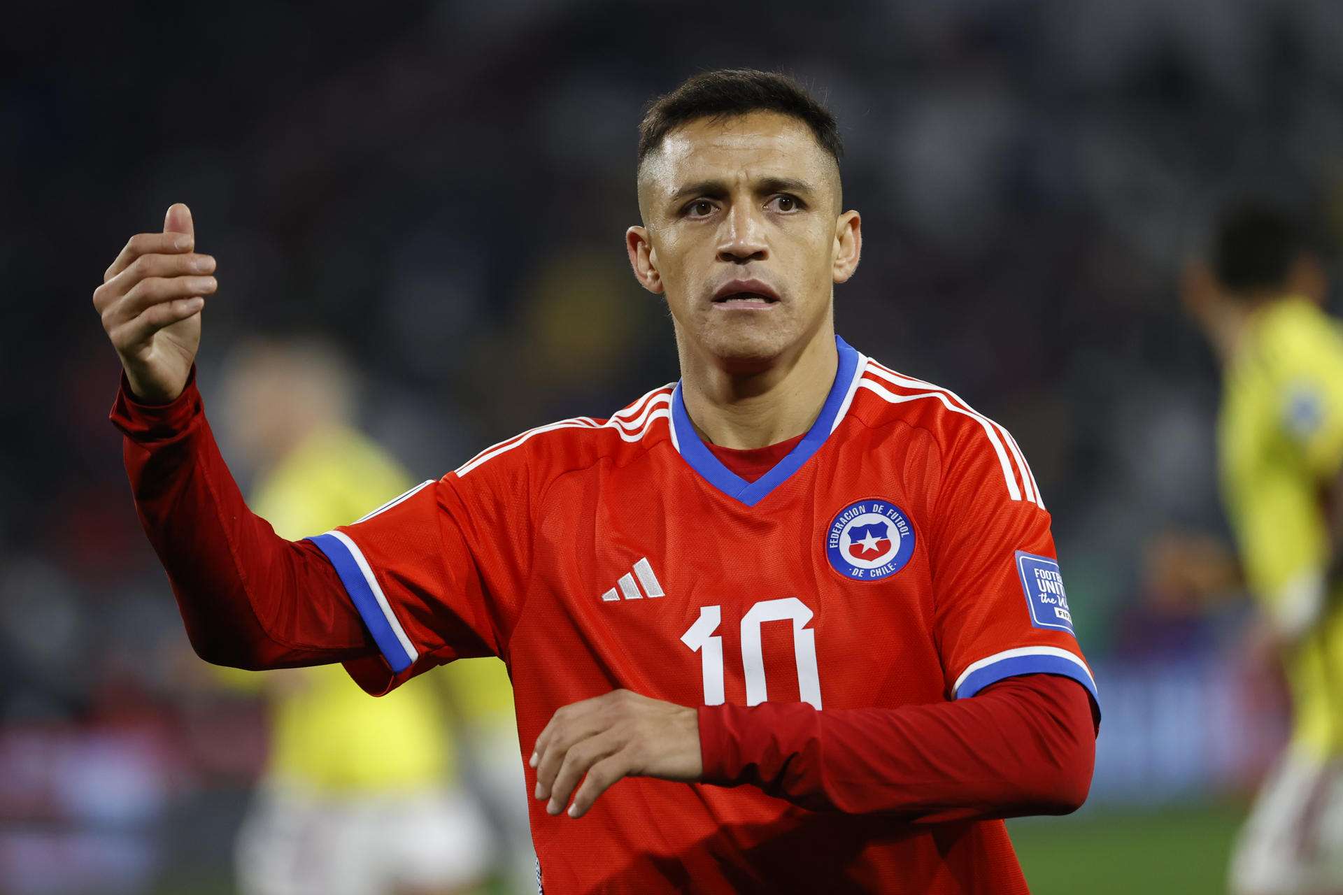 Alexis Sanches con Chile