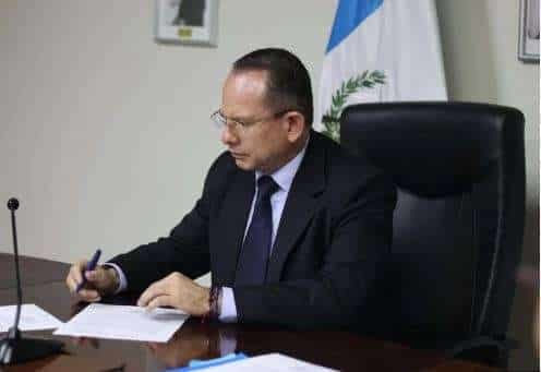 Familias guatemaltecas en extrema pobreza recibirán bonos a partir de Julio