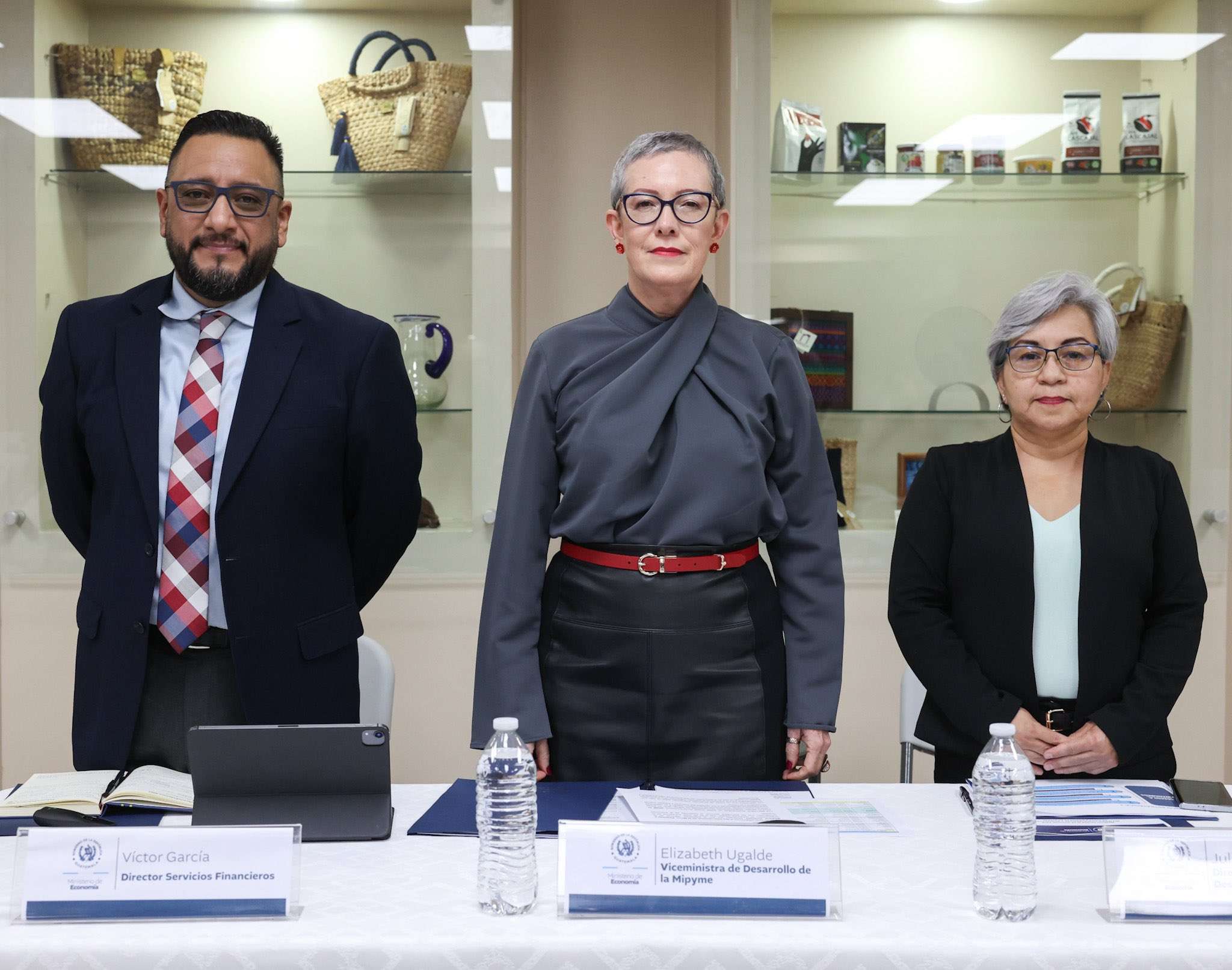 Mineco impulsa acceso a créditos para mujeres emprendedoras