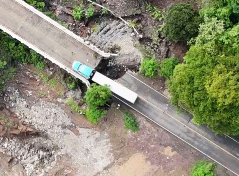 Restauración urgente del puente El Colorado en Jutiapa tras socavamiento