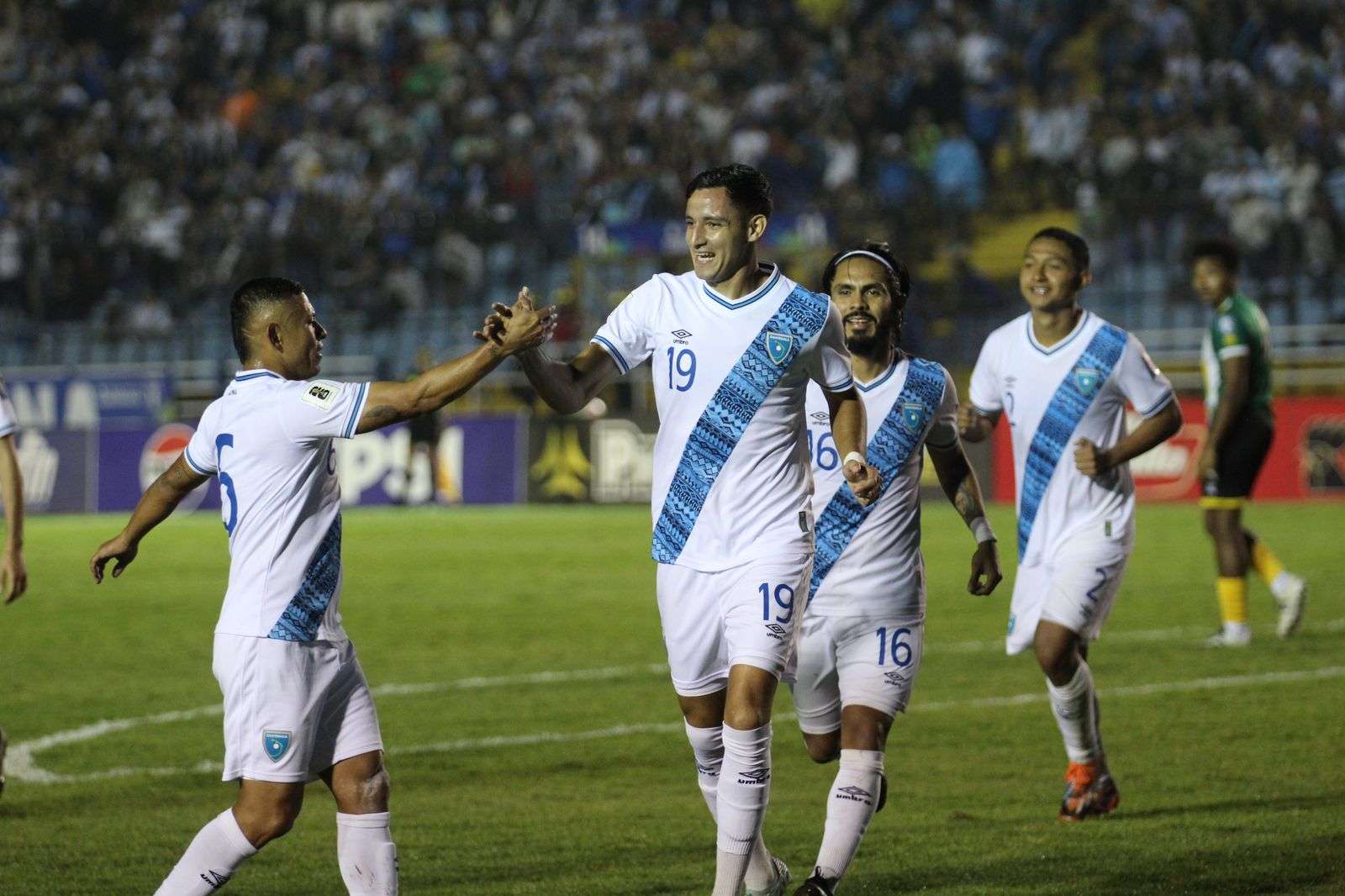 Selección Nacional de Guatemala golea a Dominica