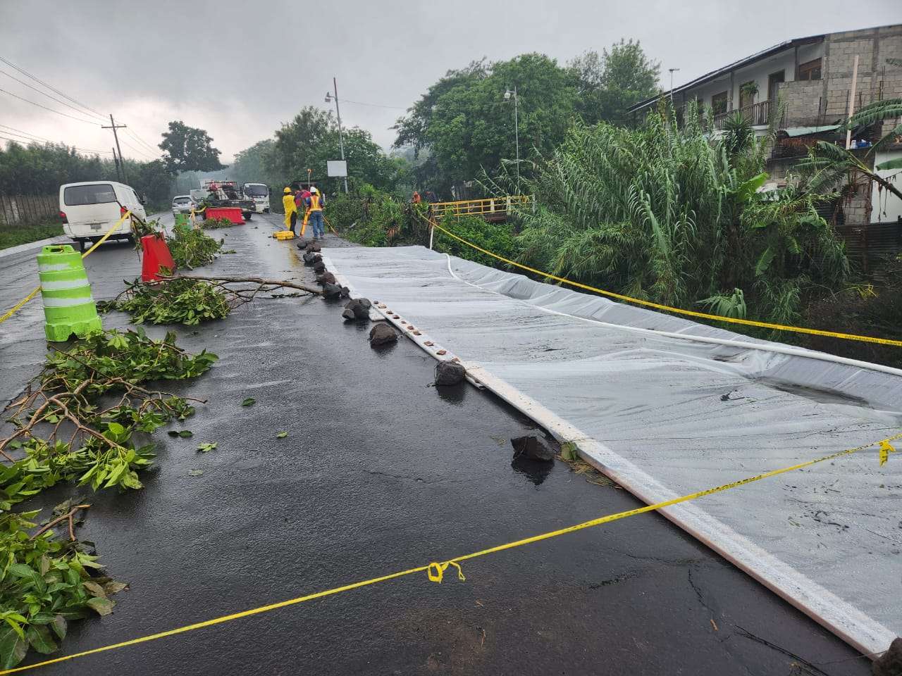 ÚLTIMA HORA | Fuerte lluvia provoca hundimiento en la RN-14