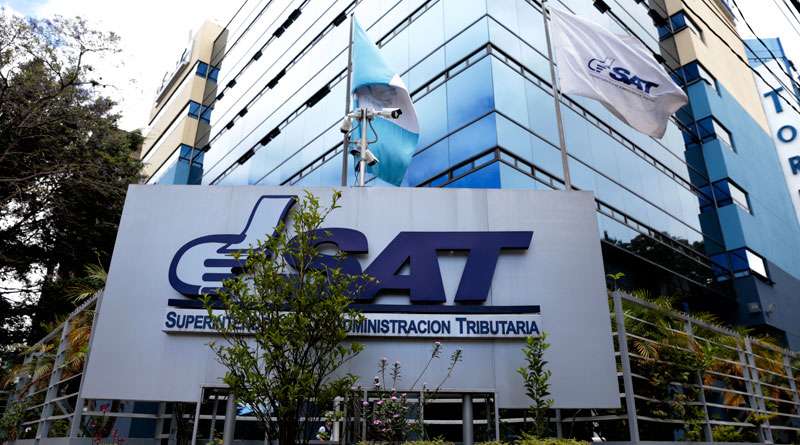 SAT detecta caso de fraude aduanera en Puerto Barrios