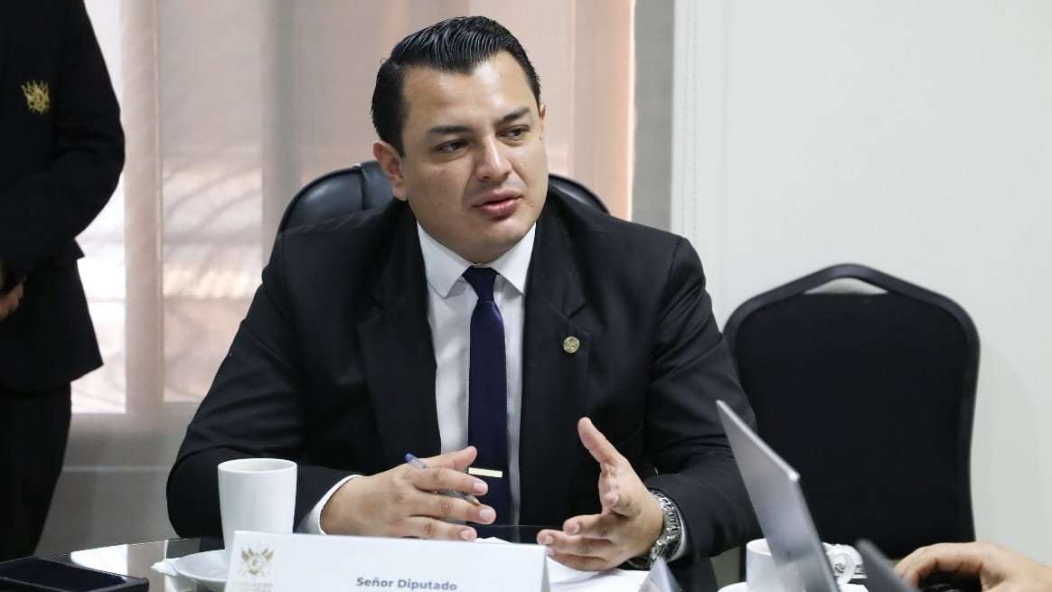 Diputado Byron Rodríguez cita a autoridades de SENABED por fiscalización presupuestaria