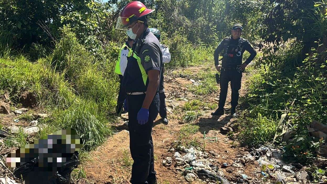 ÚLTIMA HORA | Encuentran bolsas con restos humanos en Aldea Sacoj Grande, Mixco