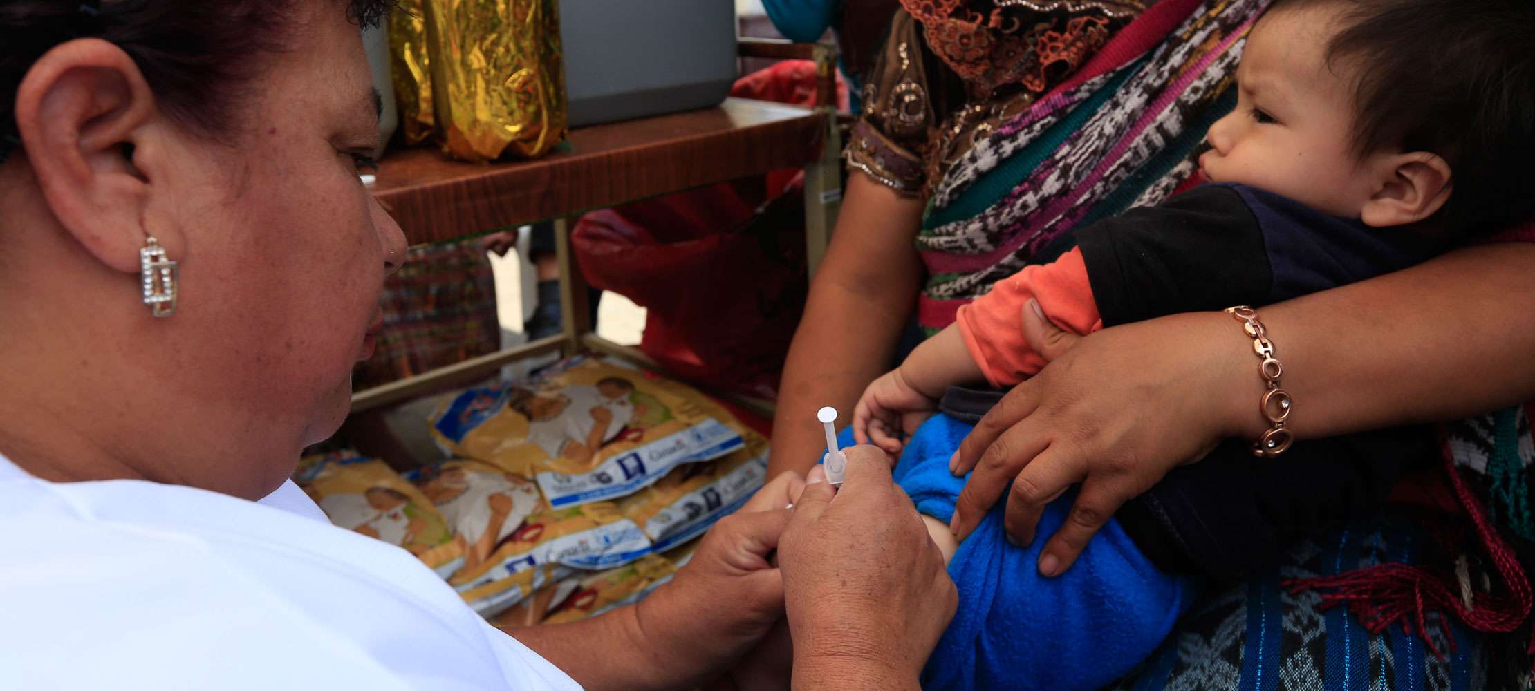 Inicia jornada nacional de vacunación contra polio y sarampión en Guatemala