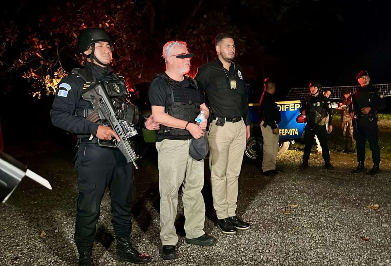 Luis Armando Rabbé Tejada, un nombre que ha resonado en la política guatemalteca durante varias décadas, vuelve a ocupar titulares tras ser extraditado desde México a Guatemala.