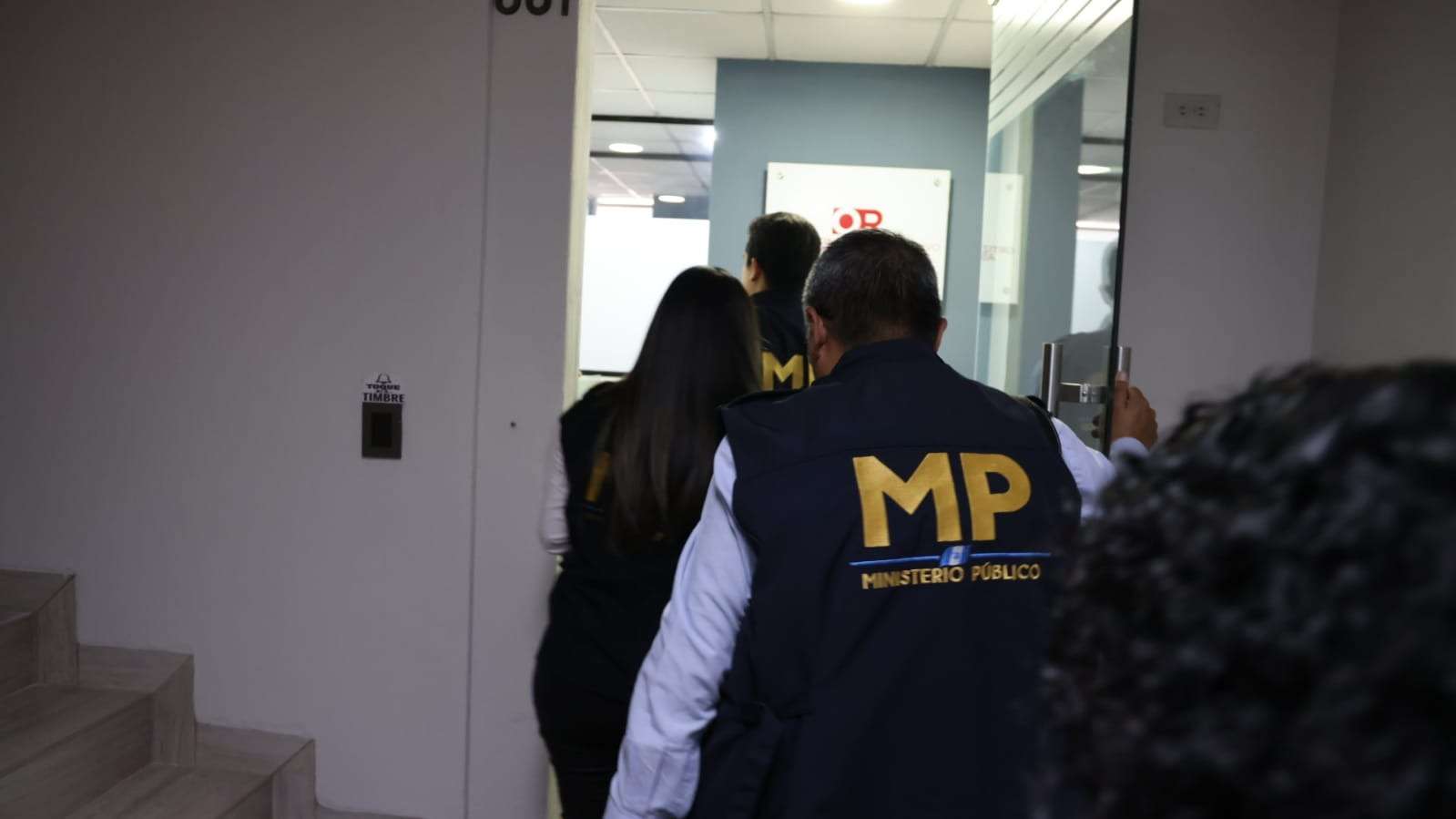 Allanan inmuebles en la capital por caso de defraudación tributaria B410