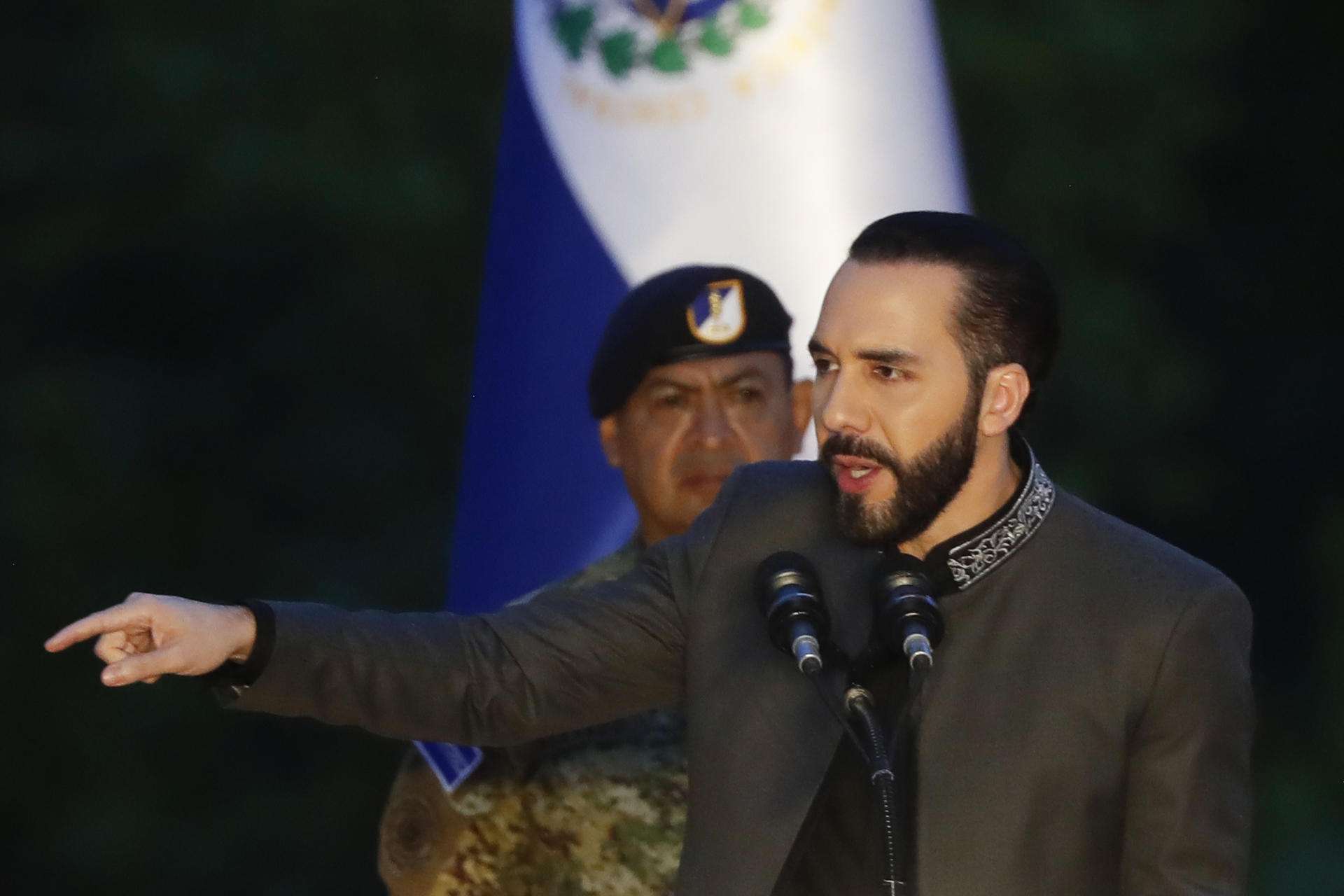 Bukele promete que El Salvador no gastará más de lo que produce a partir de 2025