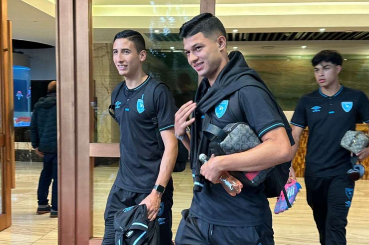 #GuateXLaRed | ¡La bicolor en marcha! La selección sale del hotel rumbo al Doroteo Guamuch Flores