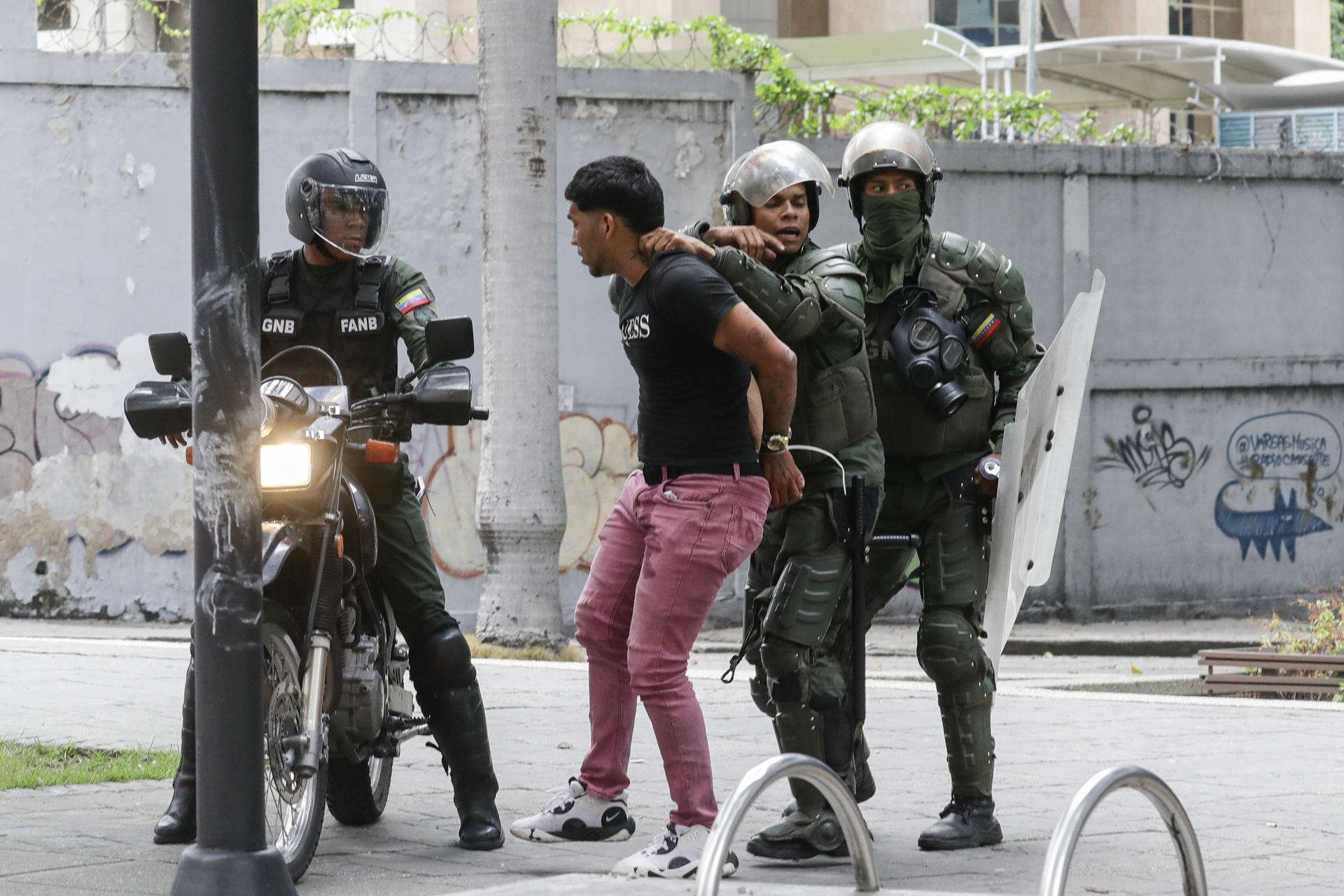 La ONG Foro Penal contabiliza 1.808 presos por "motivos políticos" en Venezuela