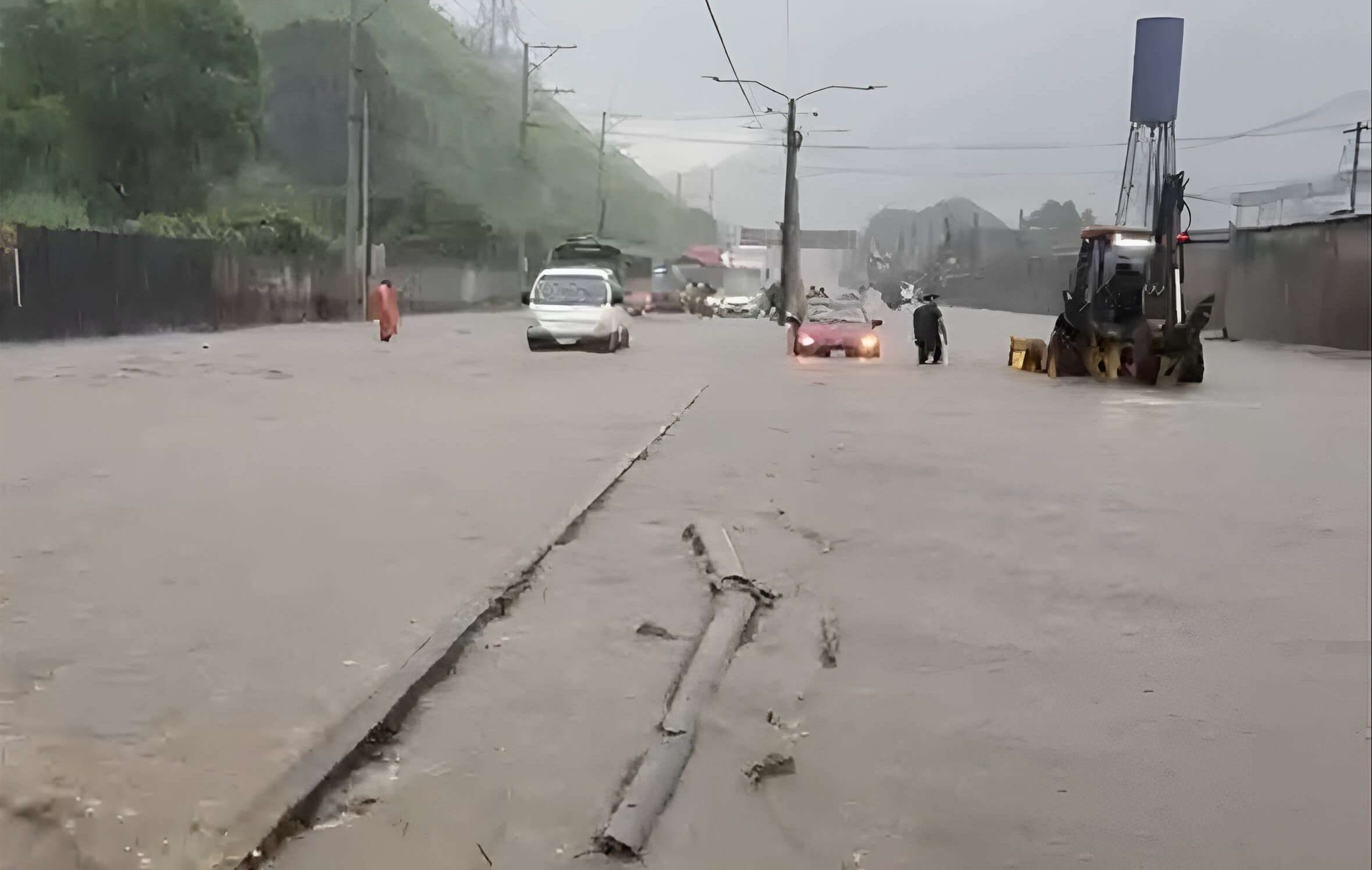 Viceministro explica causa de inundación en El Cafetal, ruta al Pacífico