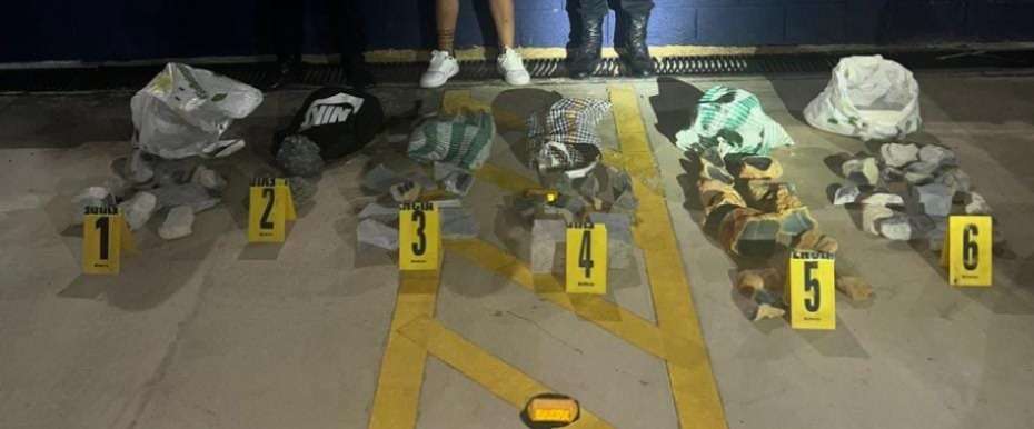 Capturan a salvadoreño en aduana El Florido con 72 piezas de jade valoradas en más de Q64 mil