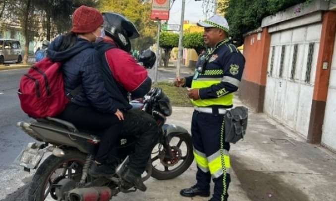 ¿Cuáles son las sanciones por transitar en el área peatonal?