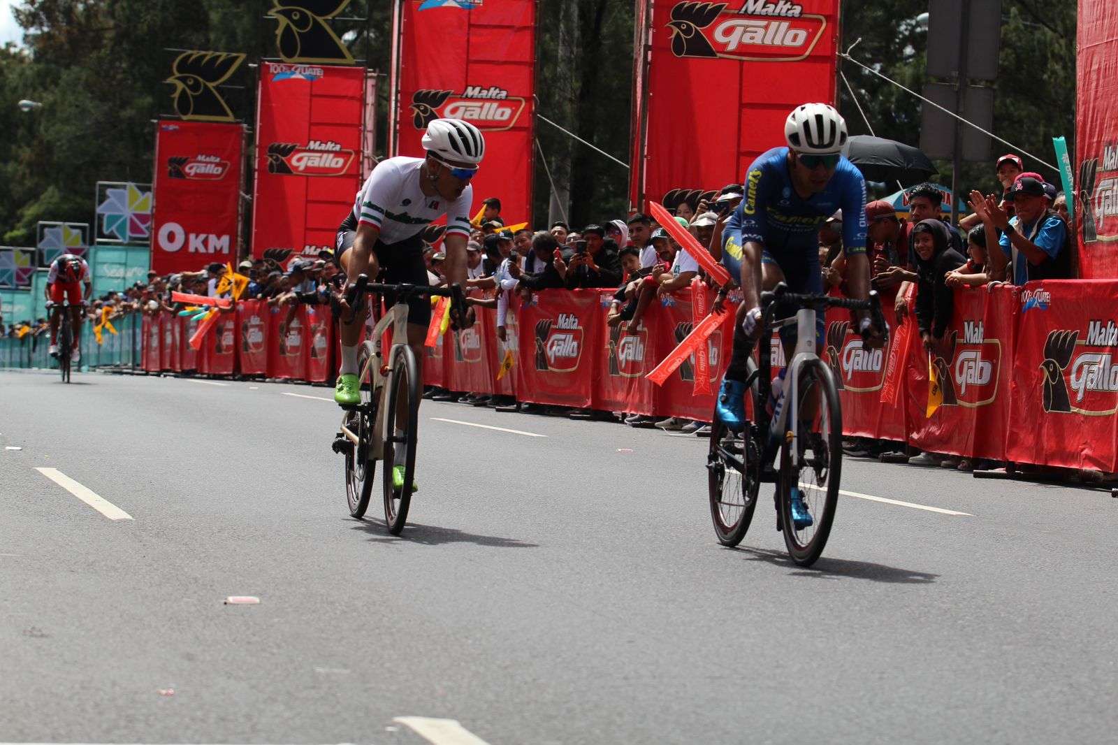 Velocista mexicano se adueña de las metas volantes en el Periférico