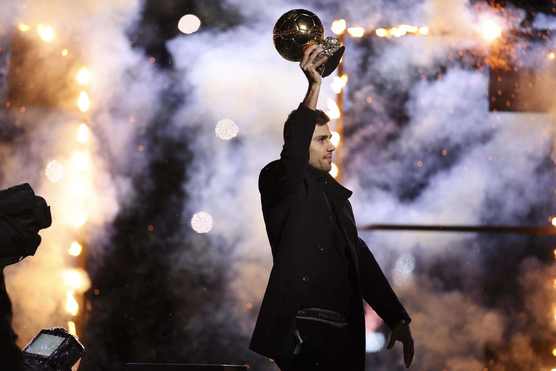 Rodri se lleva los reflectores: la emotiva ovación antes del Manchester vs Tottenham