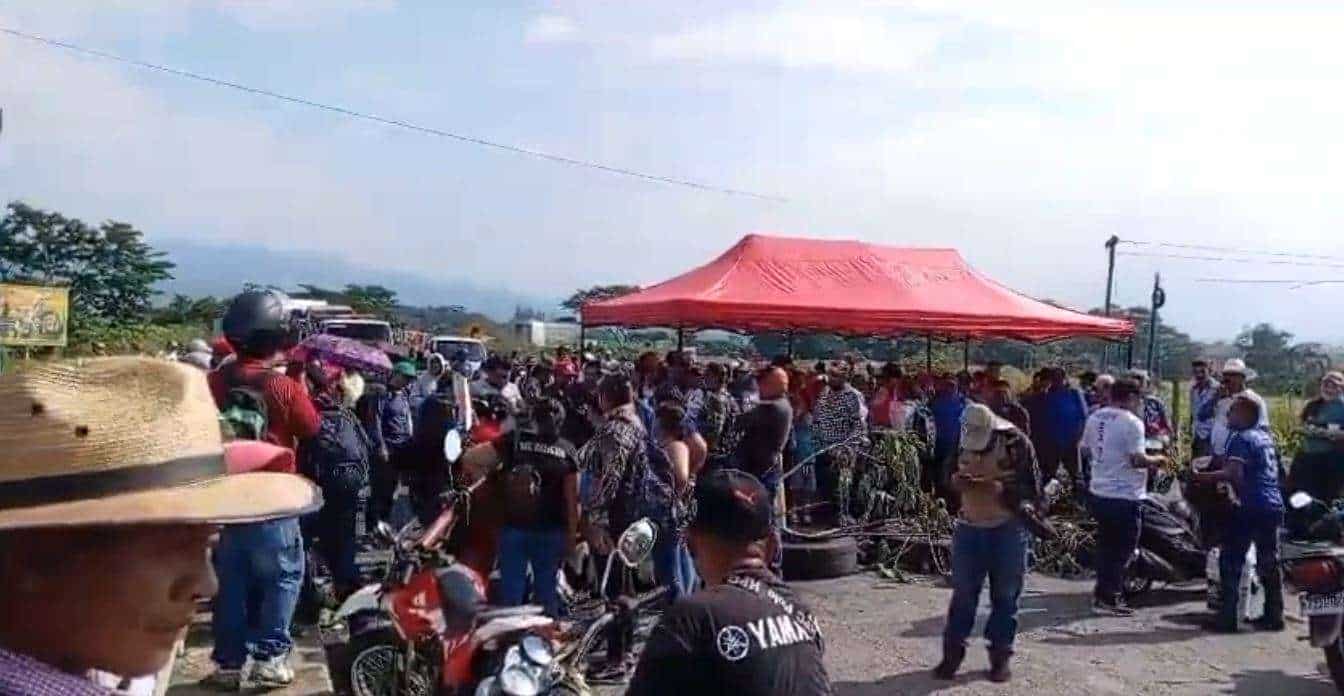 ÚLTIMA HORA | Manifestantes bloquean ingreso a Guanagazapa, Escuintla