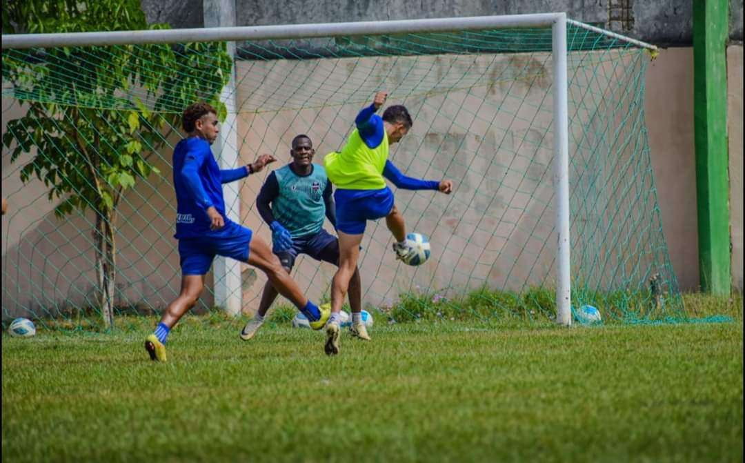 Achuapa y Antigua GFC disputan tres valiosos puntos en el Winston Pineda