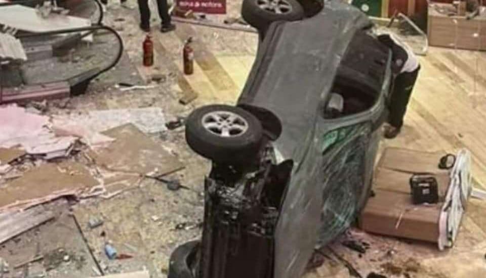 EN VIDEO | El relato detrás del accidente en Centro Comercial de zona 11