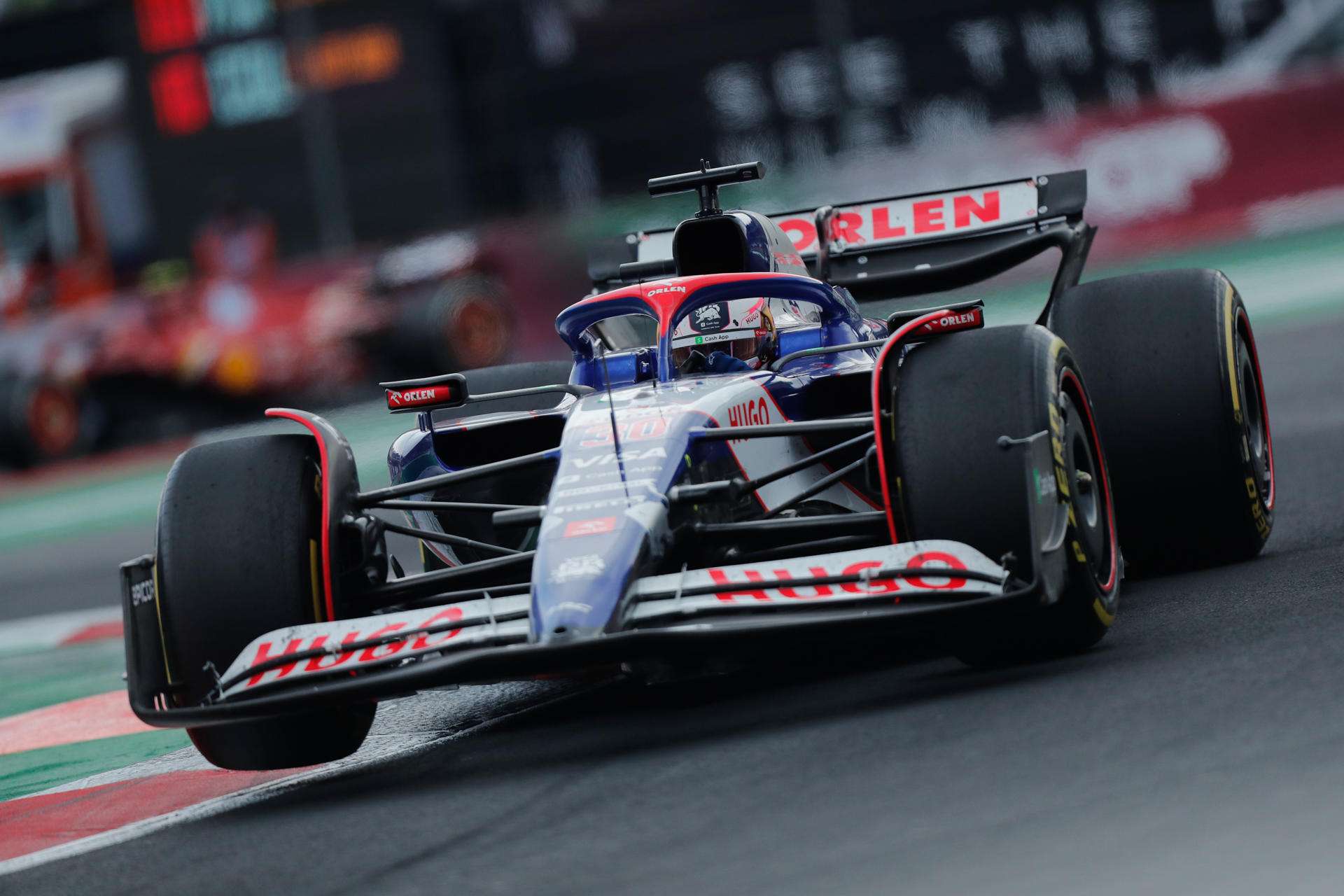 Liam Lawson reemplaza a Checo Pérez en Red Bull
