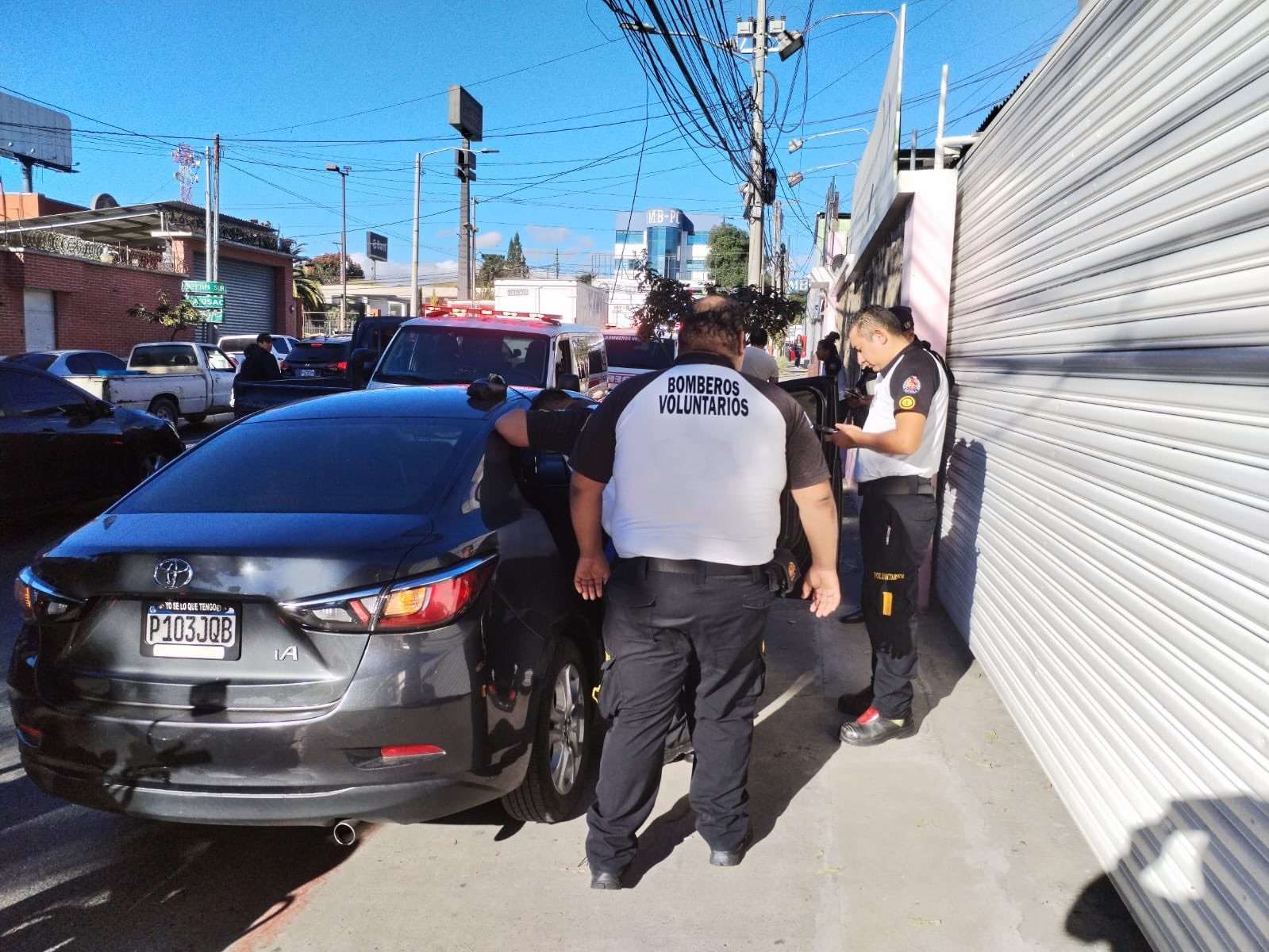 ¡Se salvó! Ataque armado en zona 12 deja ileso a conductor