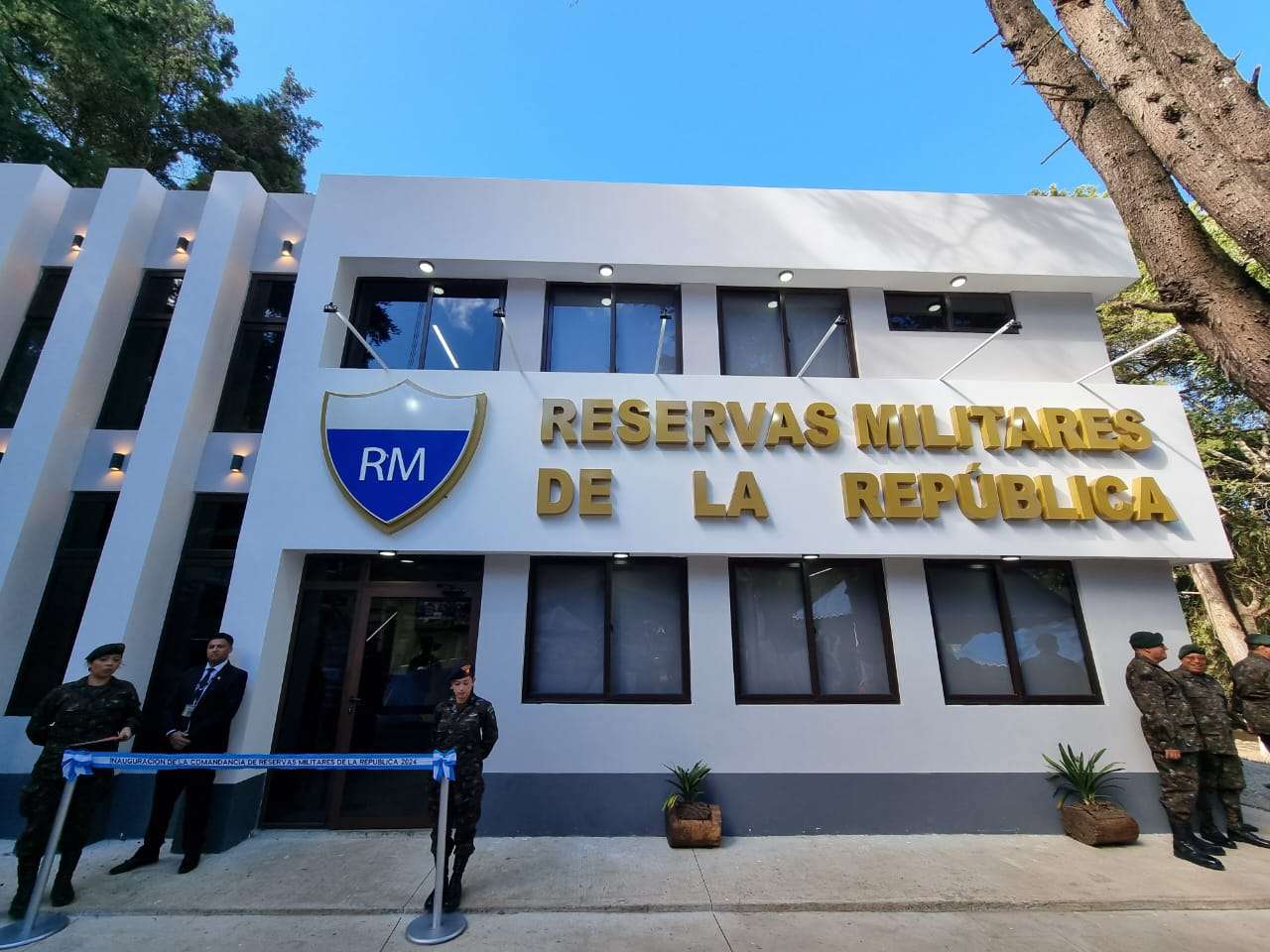 ¿Por qué las reservas militares ahora también entrenarán para desastres naturales? Arévalo anuncia transformaciones