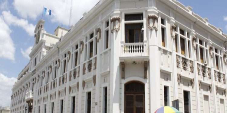 ¿Qué regalar esta Navidad? Celebra con creatividad en el mercadito navideño de la Tipografía Nacional