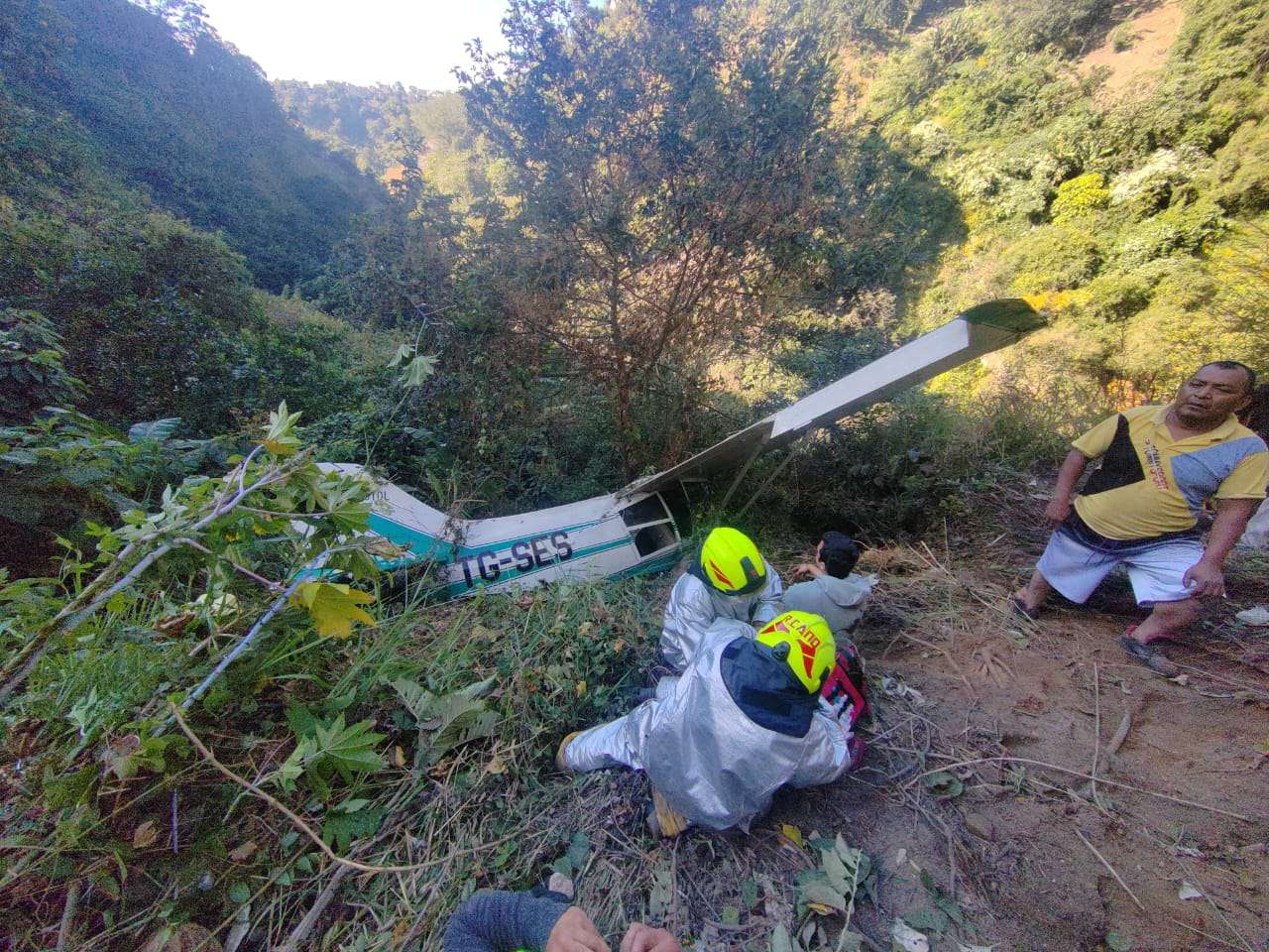 ÚLTIMA HORA | Avioneta se desploma en zona 13, rescate en curso