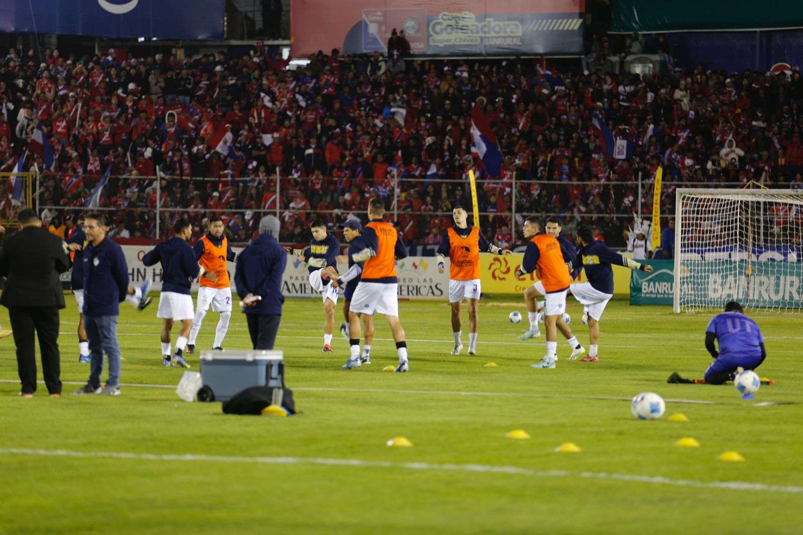 Alineación de Cobán: «El Kiri» de León va en el once inicial