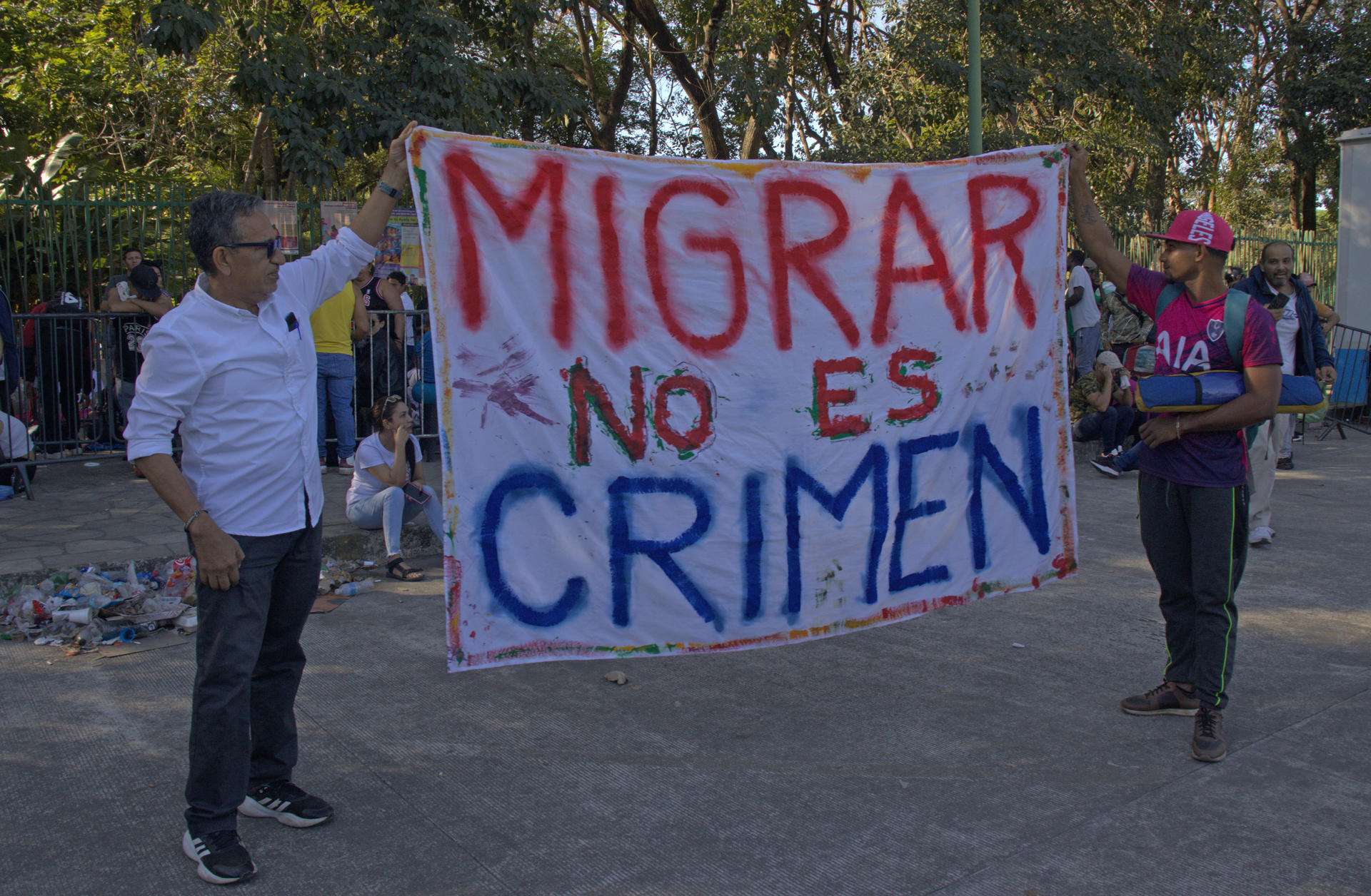 Migrantes saldrán en caravana por la saturación de peticiones de asilo en el sur de México
