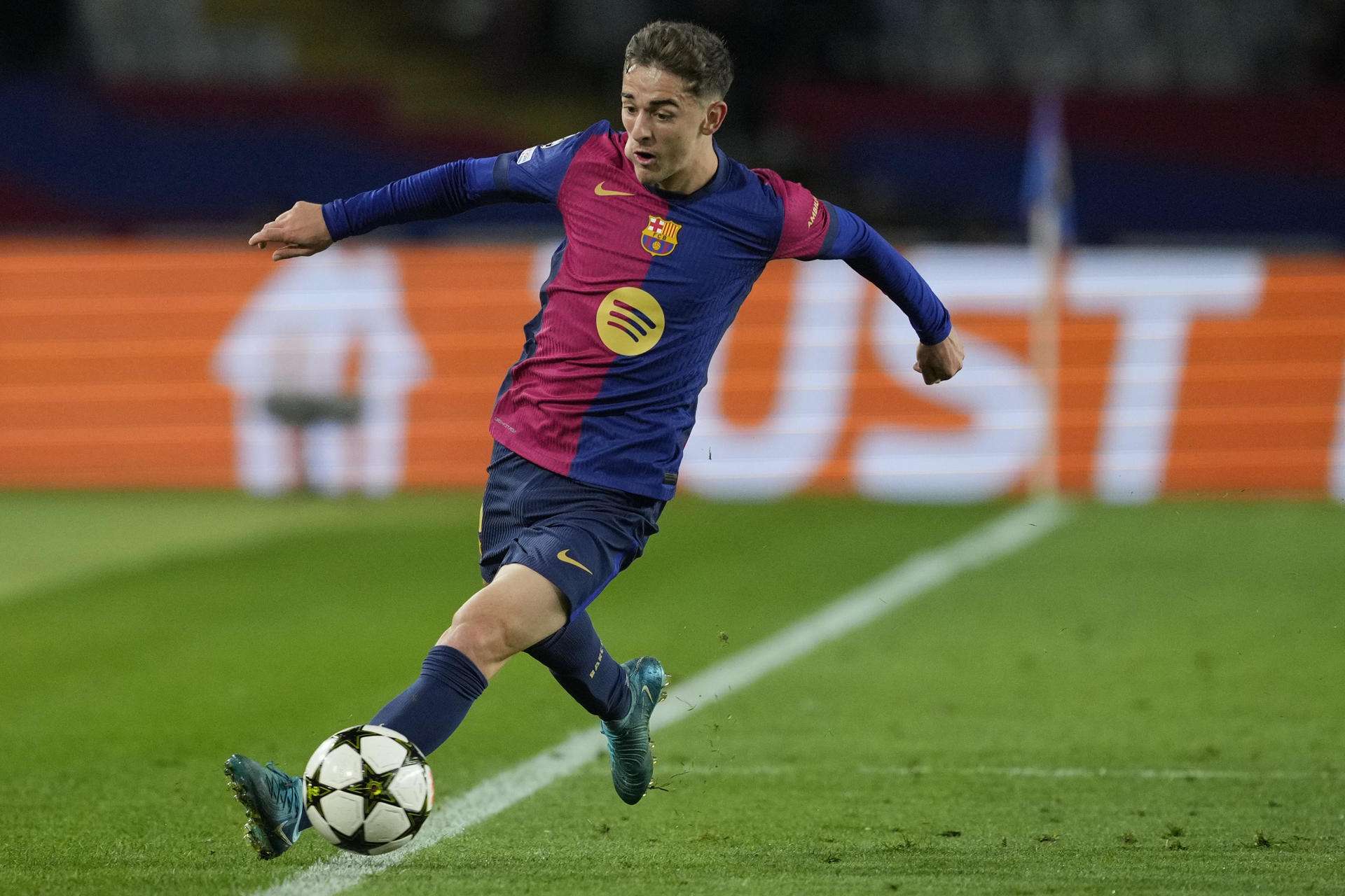 Gavi renueva con el Barcelona hasta junio de 2030