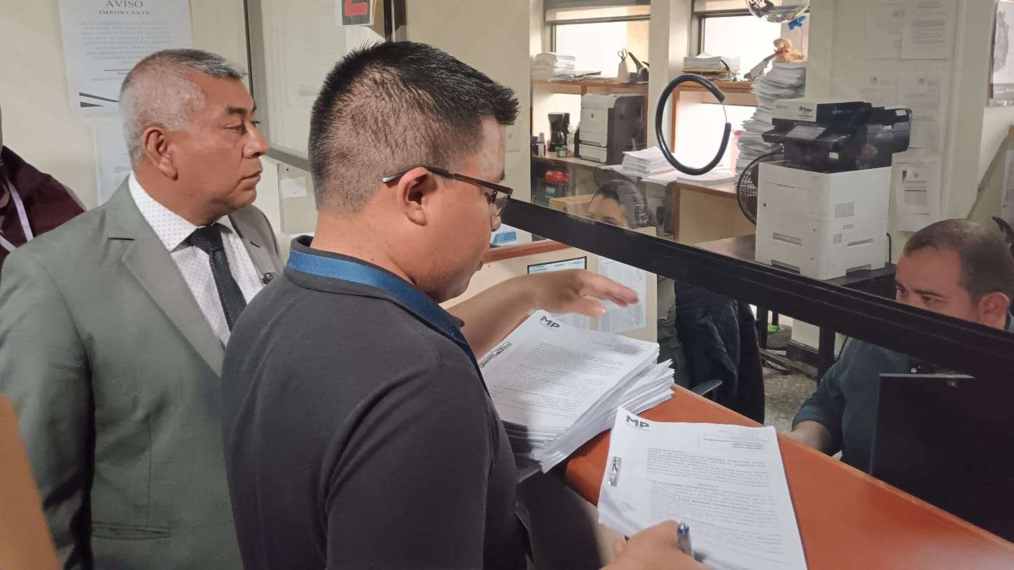 Feci pide retiro de antejuicio contra Secretario Privado de la Presidencia