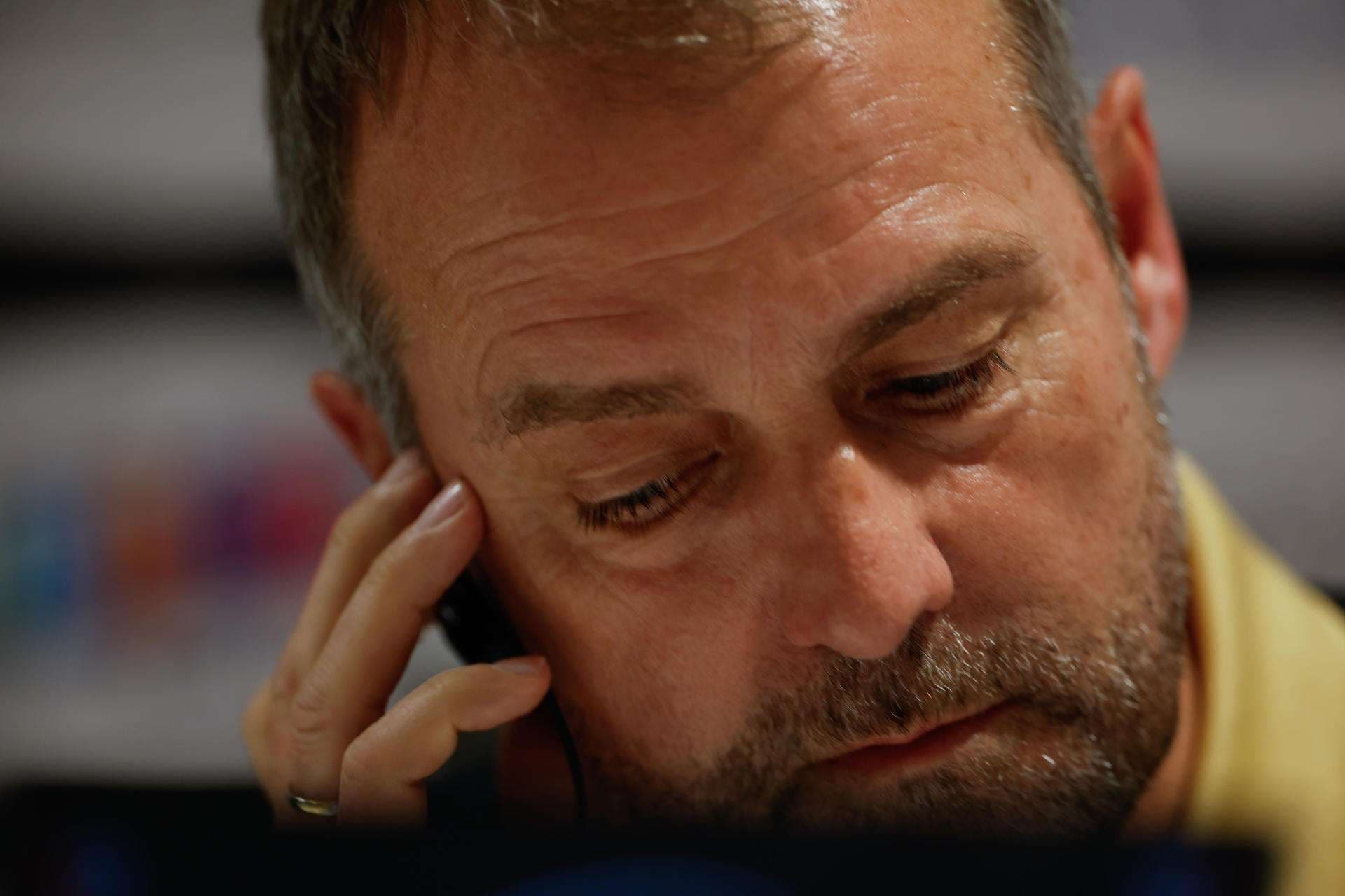 Flick admite el impacto del caso Olmo: “Claro que nos va a afectar”