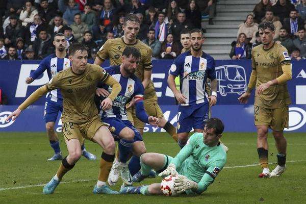 La Real Sociedad no falla en un duelo parejo en la Copa del Rey
