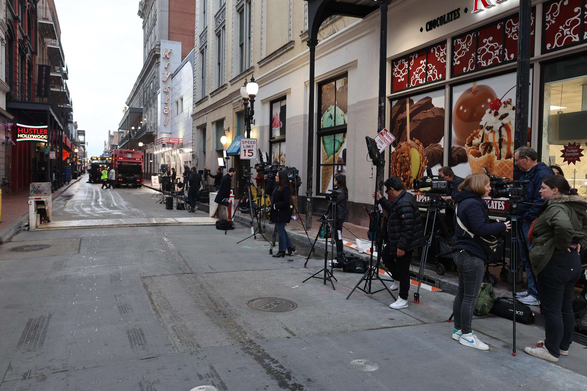 Atacante de Nueva Orleans visitó la ciudad antes del ataque y grabó las calles, dice FBI