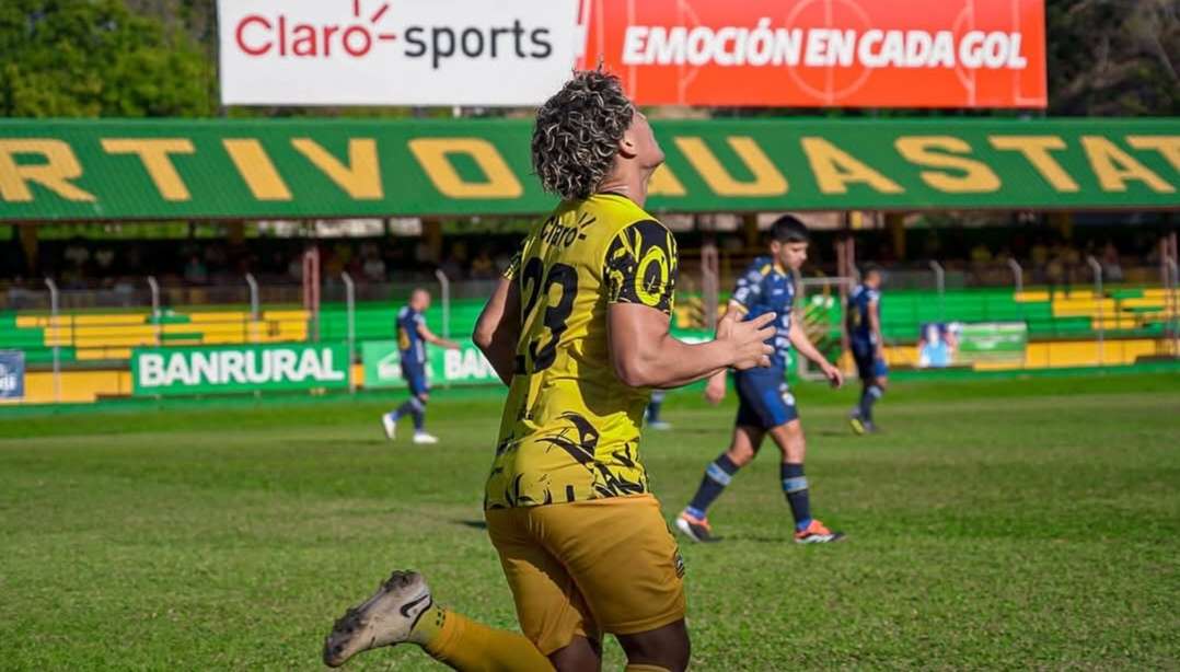 Guastatoya respira al sumar tres puntos con goleada