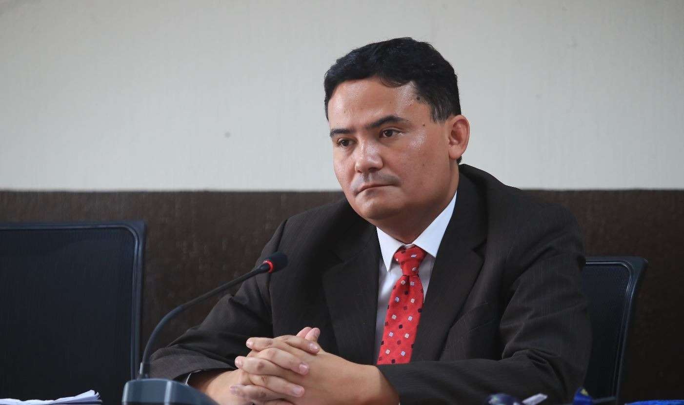 Juzgado traslada a CSJ solicitud de antejuicio contra juez Fredy Orellana