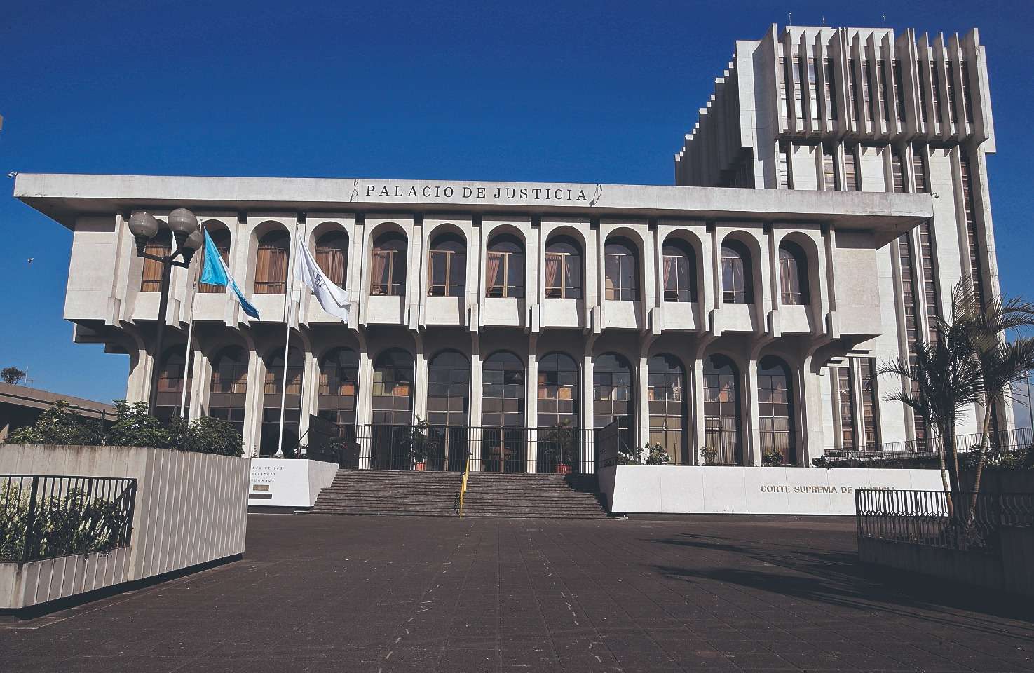 CSJ rechaza antejuicio contra Consuelo Porras y el juez Fredy Orellana