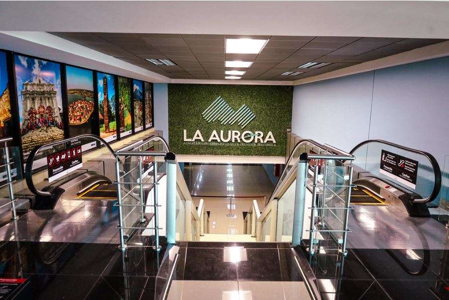 ¿Proceso final? Avanza la revisión de gradas eléctricas y ascensores en el Aeropuerto La Aurora