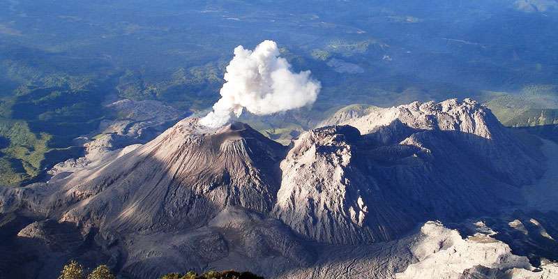 ¿Cumbre inalcanzable? El Volcán Santiaguito sigue cerrado por riesgos geológicos